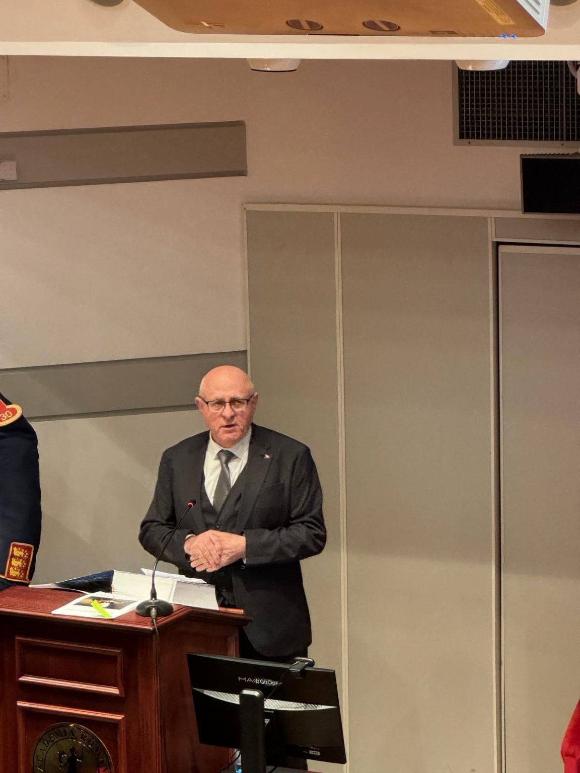 433654280_929288255871166_3376996005619048179_n